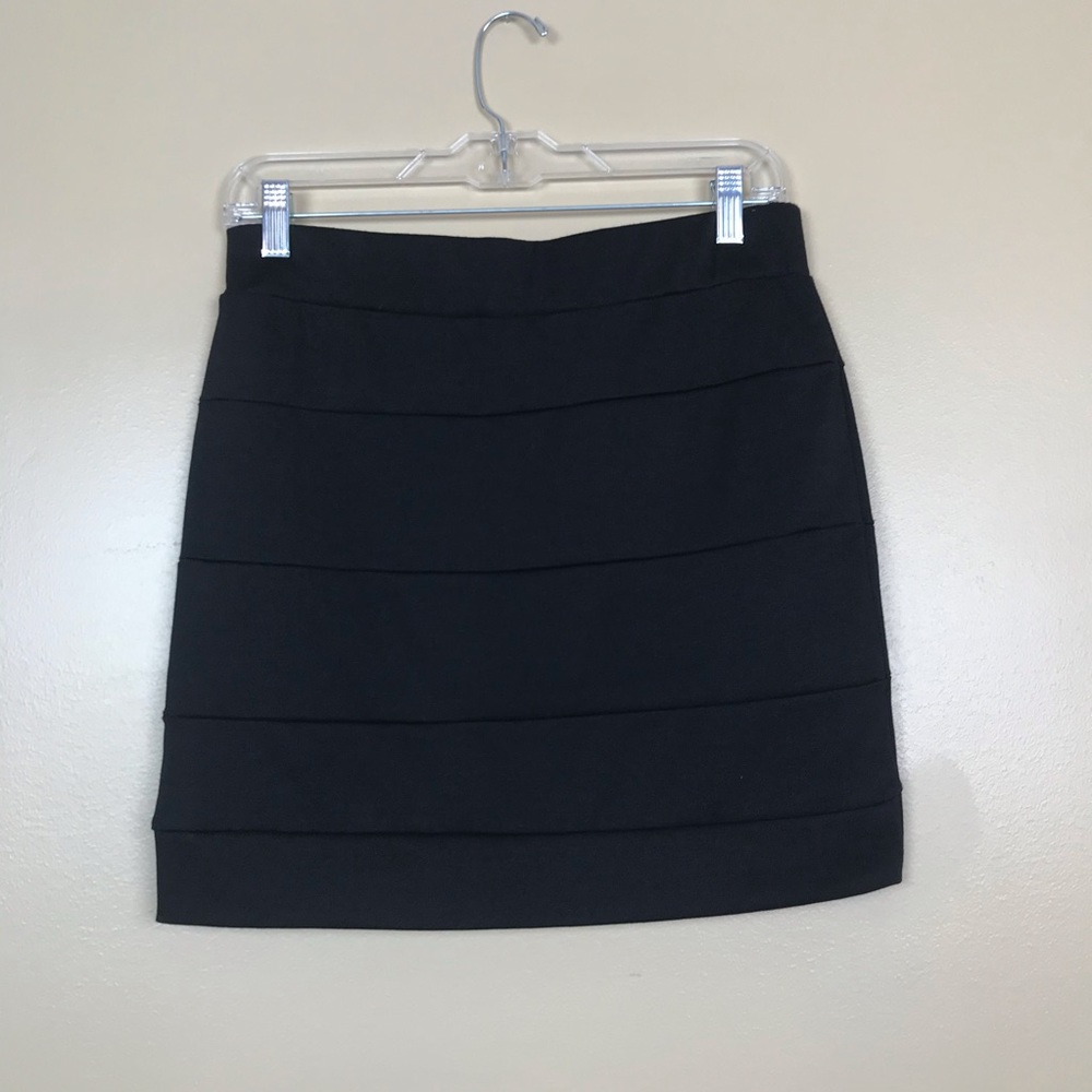 Nitro black mini skirt
